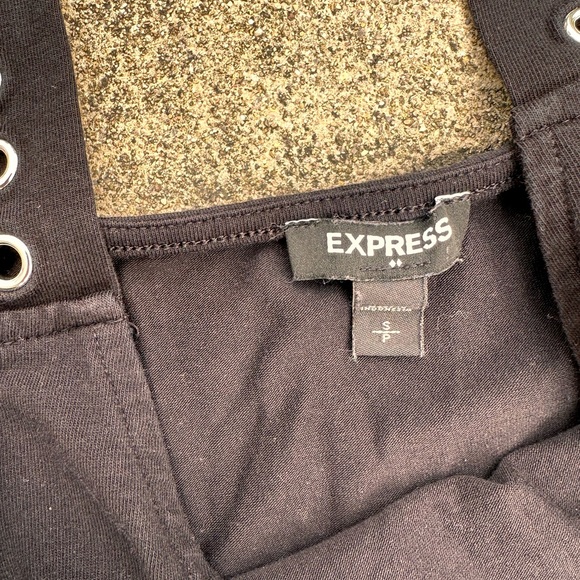 Express Top - Picture 3 of 4